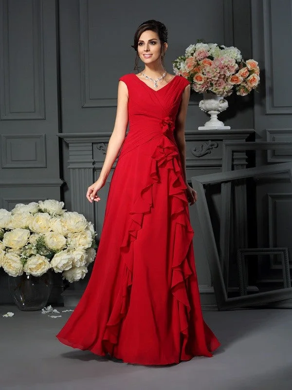 Women's Resort Attire Timeless Elegant A-Line/Princess V-neck Hand-Made Flower Sleeveless Long Chiffon Mother of the Bride Dresses