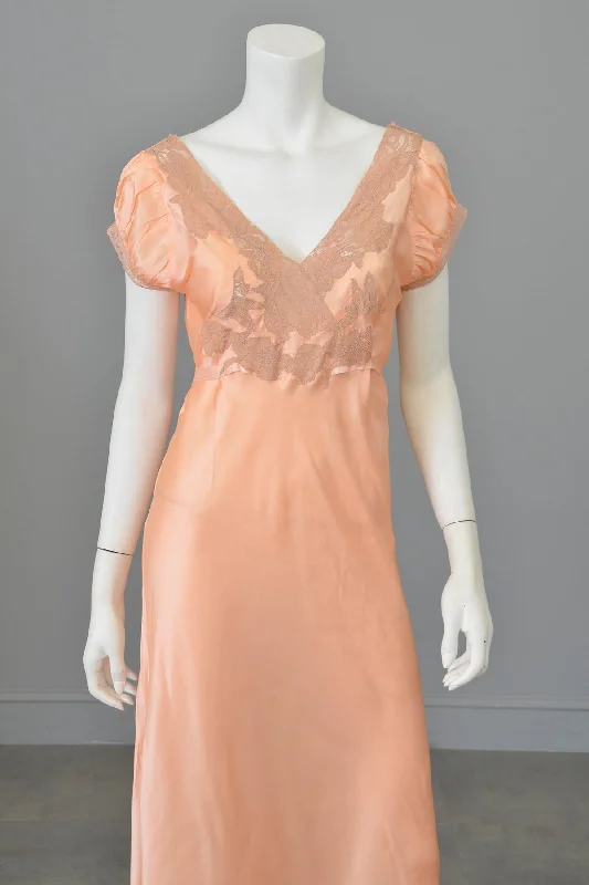 Casual Clothes For Women Elegant Ensemble 1930s Peach Negligee Nightgown -  As Is