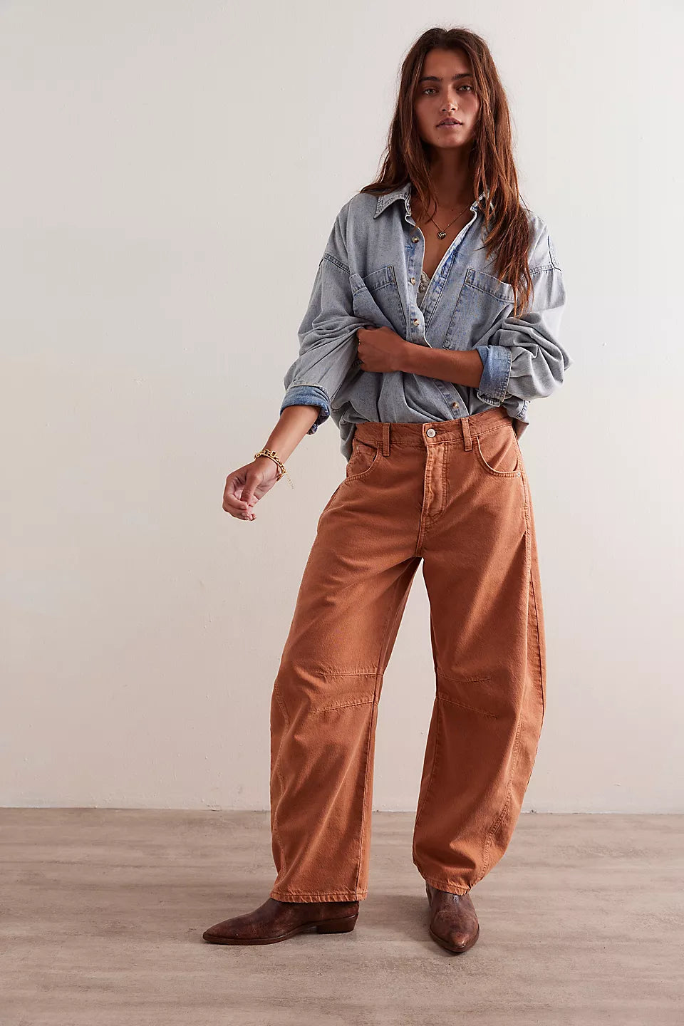 Comfortable Women's Clothing Your Timeless Wardrobe Awaits Free People We The Free Good Luck Mid-Rise Barrel Jeans - GINGER ROOT