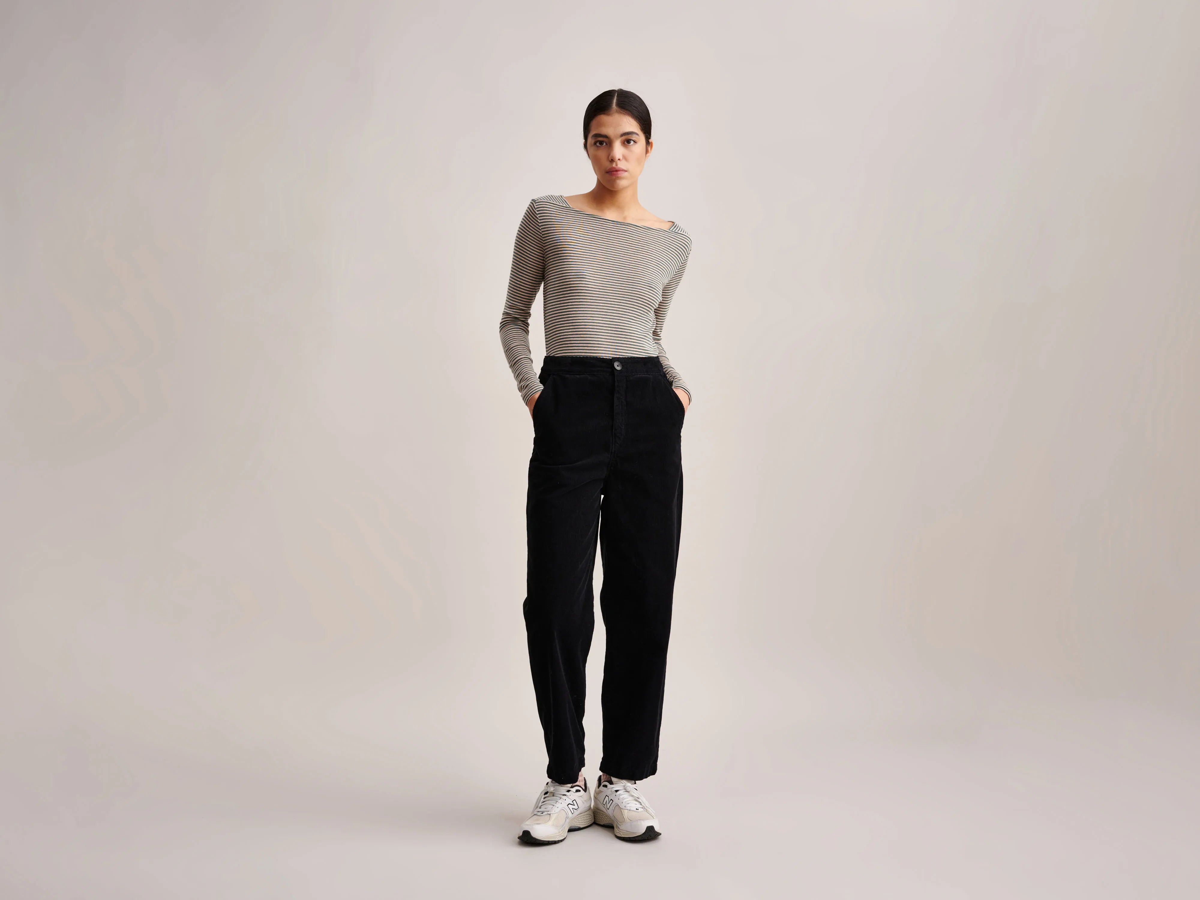 Vintage-Inspired Women's Apparel Save Big Pasop Trousers (232 / W / BLACK BEAUTY)