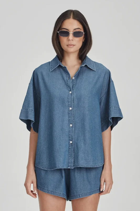 Women's Trendy Attire Embrace New Fashion Commoners - Boyfriend Shirt, Chambray