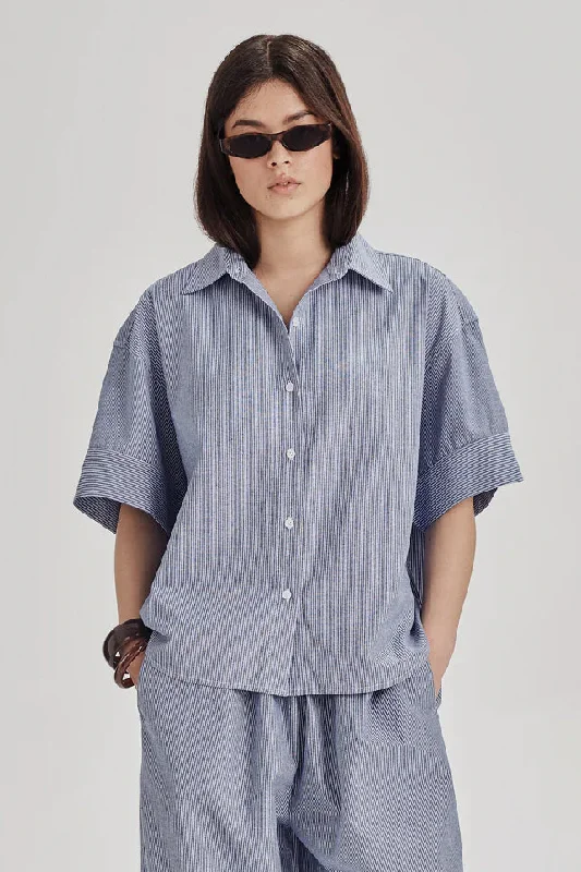 Women's Vacation Attire Daily Essentials Commoners - Boyfriend Shirt, Blue Pinstripe