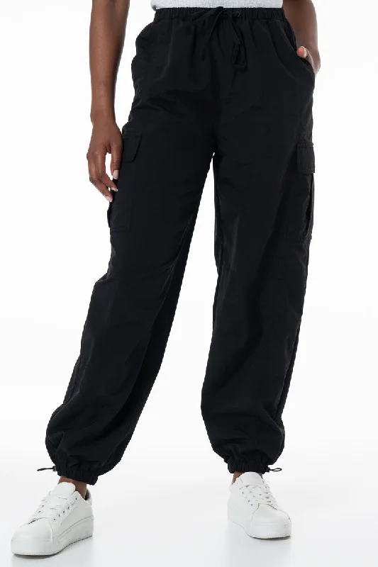 Women's Activewear Garments Fast Fashion Favorites Cargo Pants _ 154769 _ Black